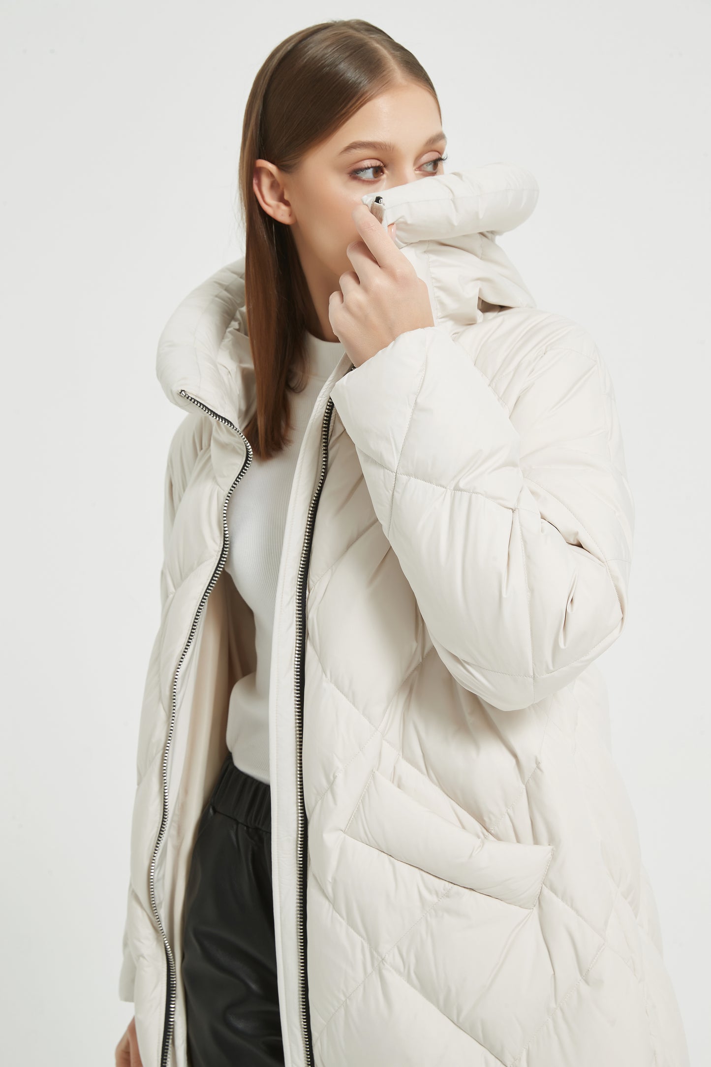 Markcorp White long fashion women's down jacket 90 duck down is the first choice for winter