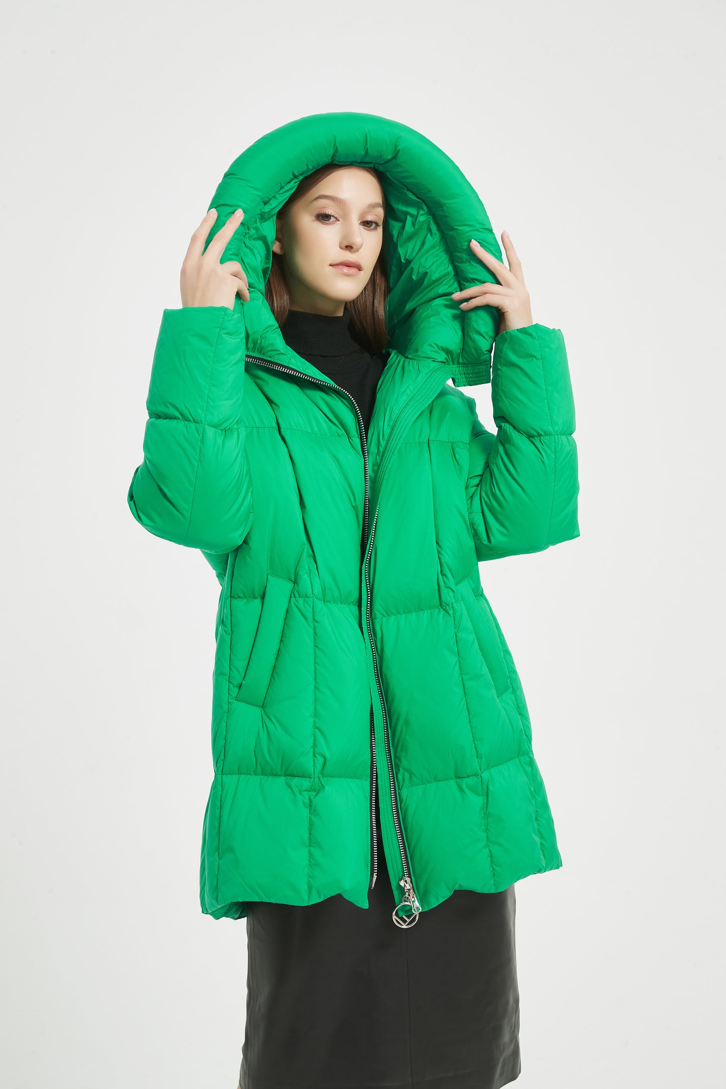 Markcorp Green short fashionable women's down jacket 90 duck down is the first choice for winter