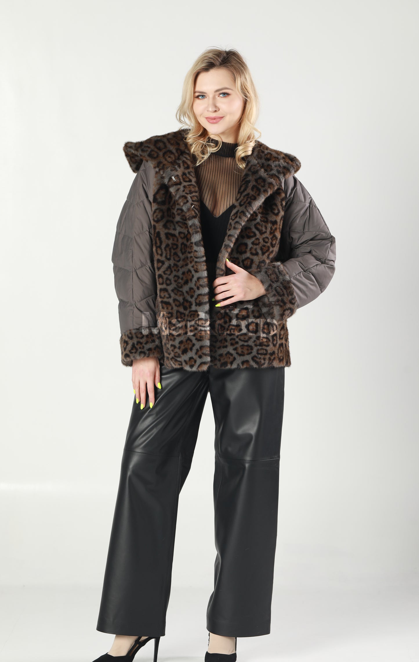 Markcorp synthetic fur short jacket