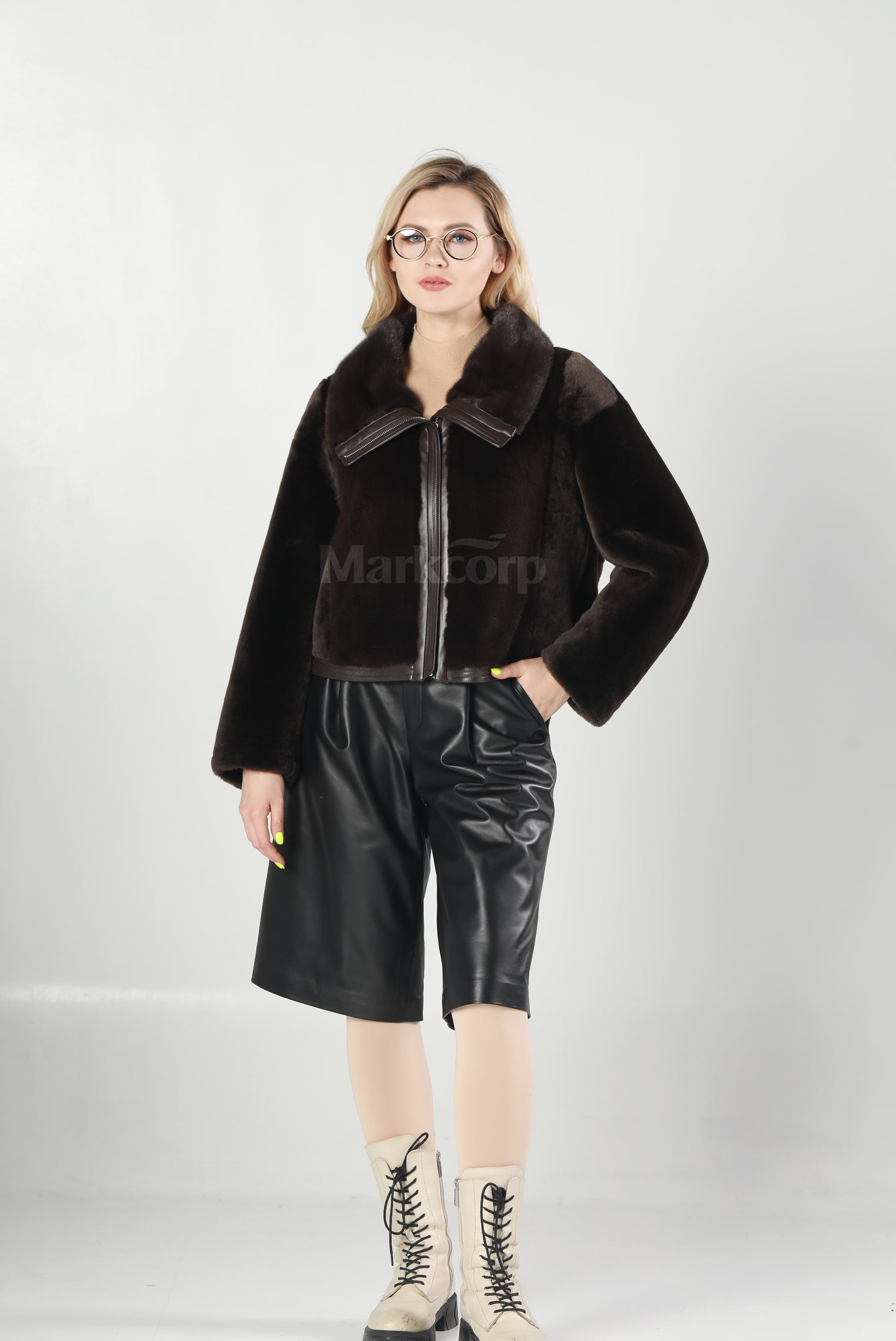 Markcorp Fashionable furs
