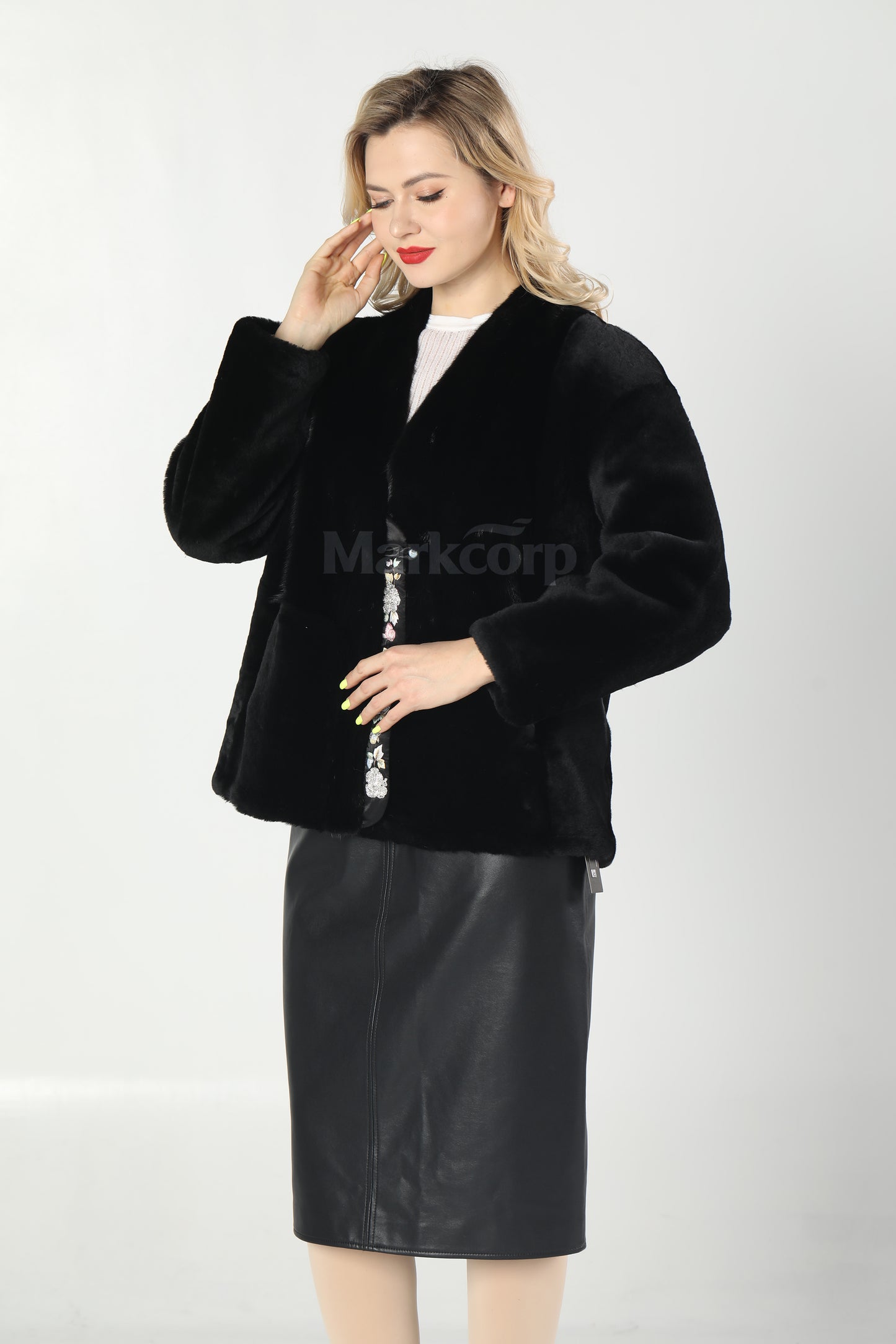 Markcorp Fashionable furs