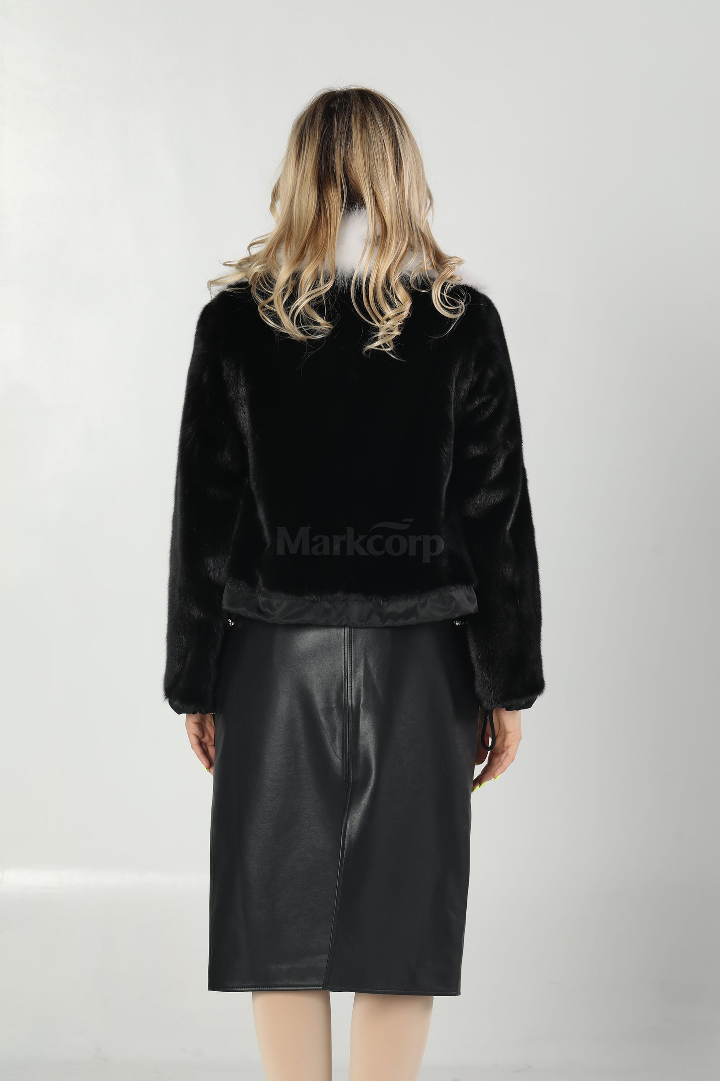 Markcorp Fashionable classic fur