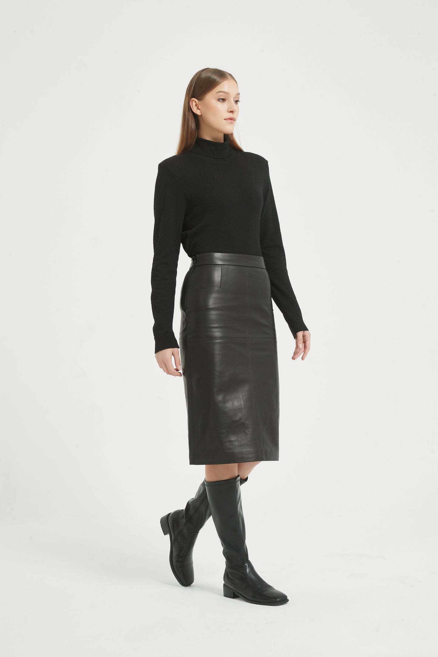 Markcorp genuine leather skirt short skirt A-line wrap buttocks black half skirt versatile autumn and winter sheepskin