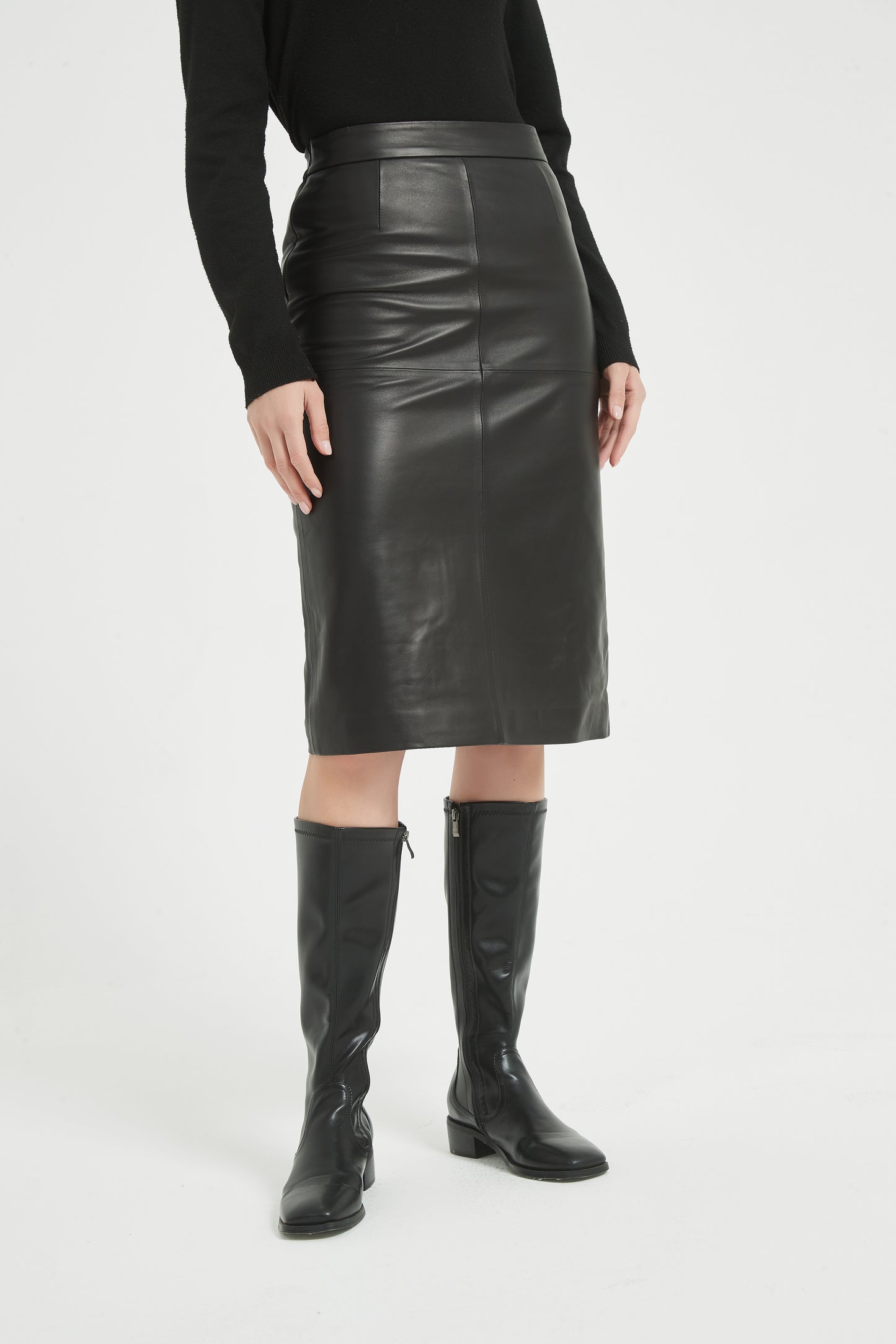 Markcorp genuine leather skirt short skirt A-line wrap buttocks black half skirt versatile autumn and winter sheepskin